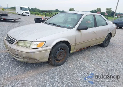 2001 Toyota Camry Le from USA, damaged, VIN 4T1BG22K81U796422